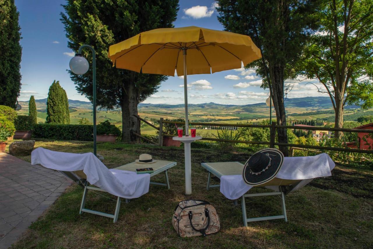 Casanova - Panoramic Rooms And Suites San Quirico dʼOrcia Exteriér fotografie